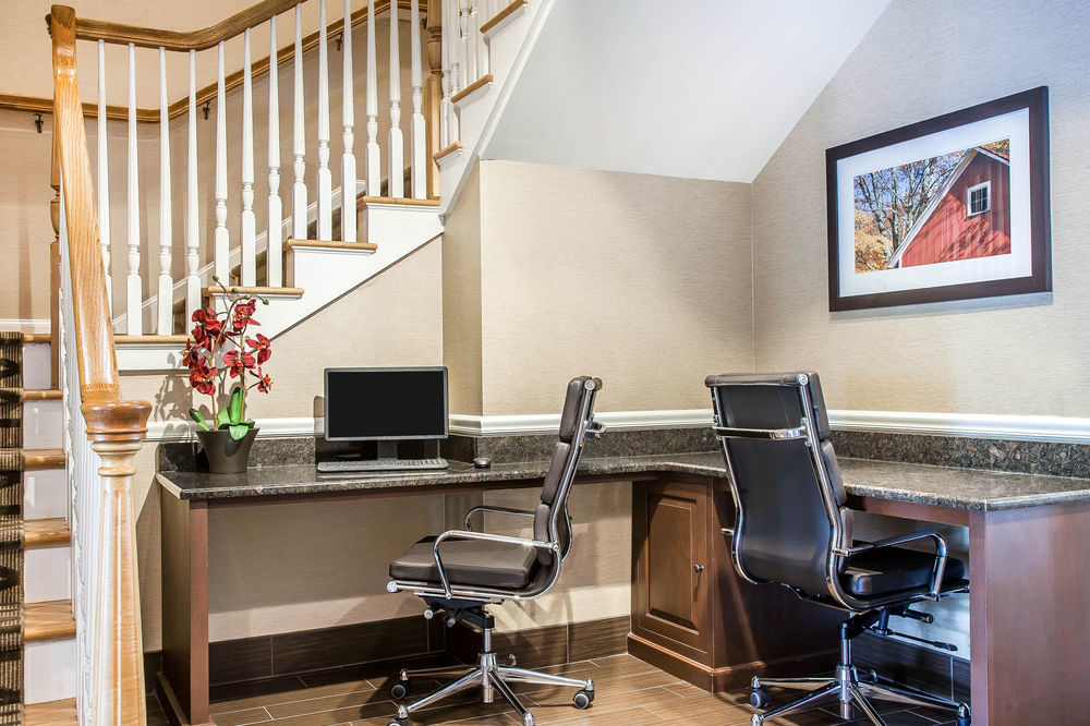 Comfort Inn & Suites Sturbridge-Brimfield Екстер'єр фото
